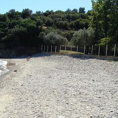 Gialaki Guest house